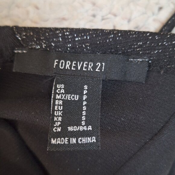 Forever 21 Sparkly Dress - Picture 4 of 5